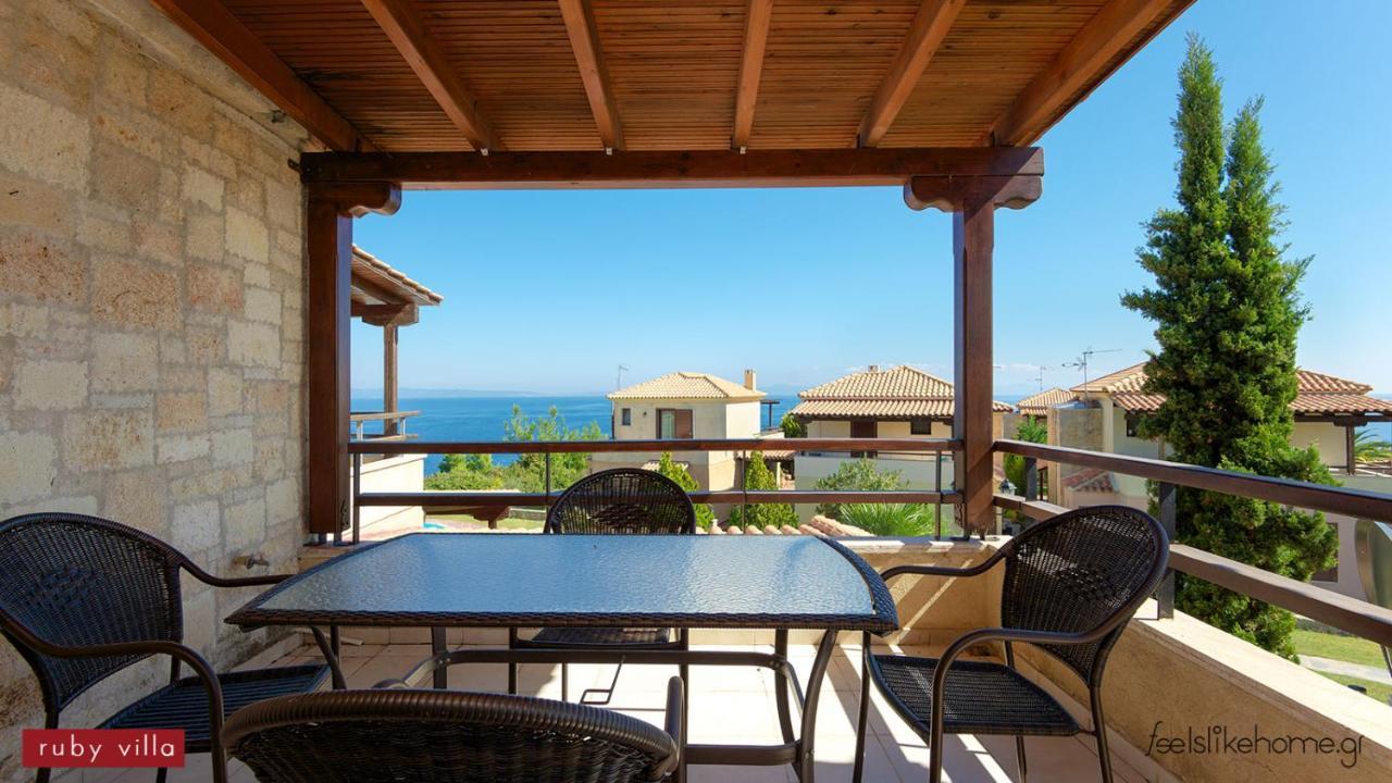 Hidden Gems #feelslikehome Villa