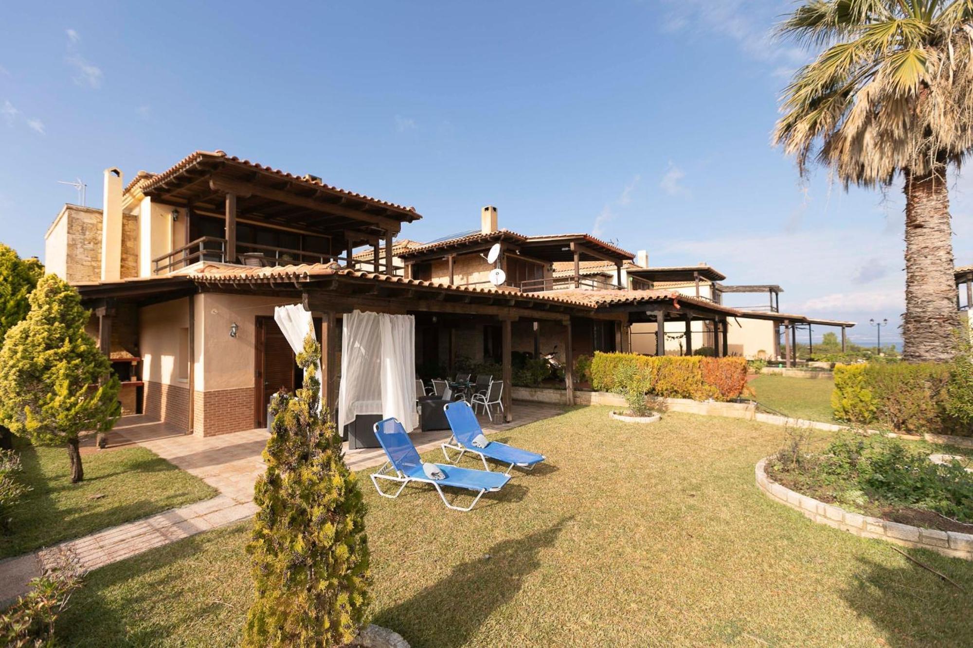 Hidden Gems #feelslikehome Villa Afytos